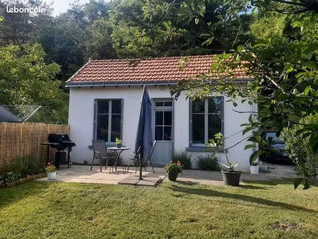​charmante maison t2 avec jardin et coteau – saint-étienne-de-chigny