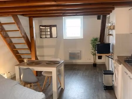 magnifique t2 duplex rue pasteur