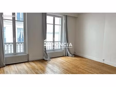 appartement 2 pièces 51.94m² à louer 1792 - paris 75017