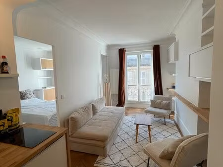 appartement - 2 pièces - 31m2 - 75018 - meublé