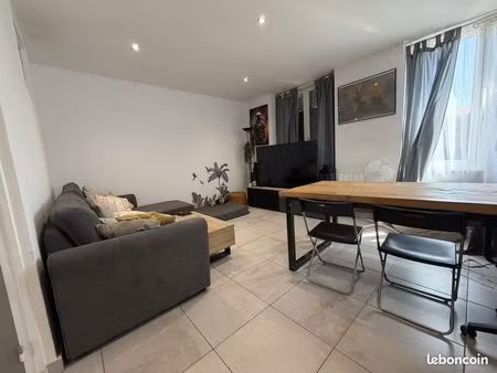 appartement 2 pièces 54 m²
