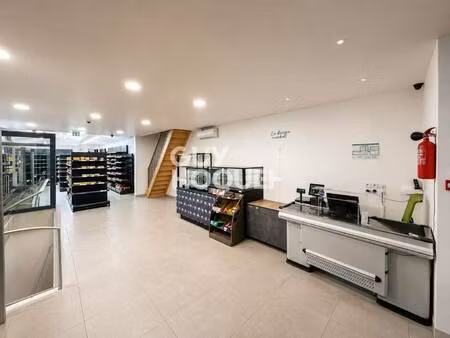 local commercial à vendre