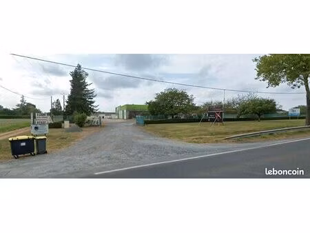 locaux professionnel  proche tours-nord