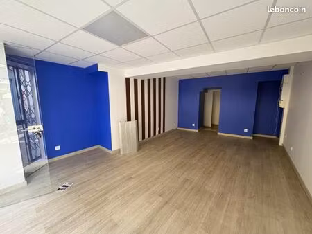 local commercial 22 m²