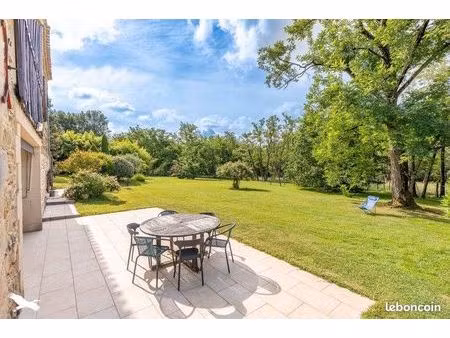 ferme 8 pièces 181 m²