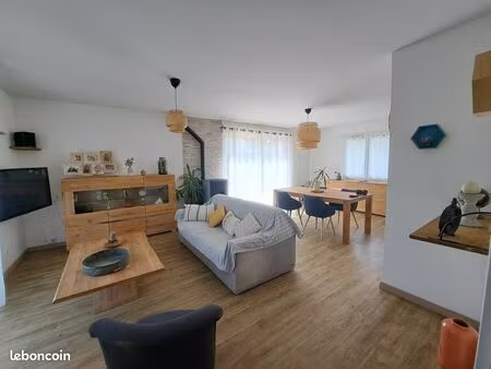 maison contemporaine de 105 m² – 3 chambres + bureau – sous-sol de 80 m² – terrain de 541 