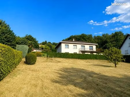 maison 4 pièces 147 m²
