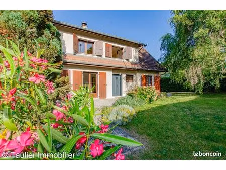 maison 6 pièces 151 m²