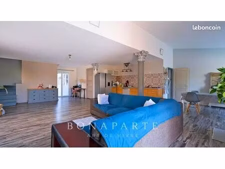 villa 4 pièces 125 m²