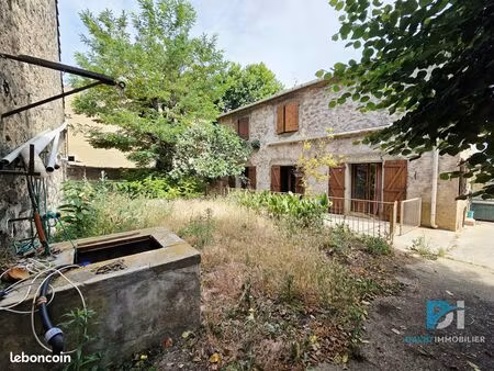 villa 6 pièces 137 m²