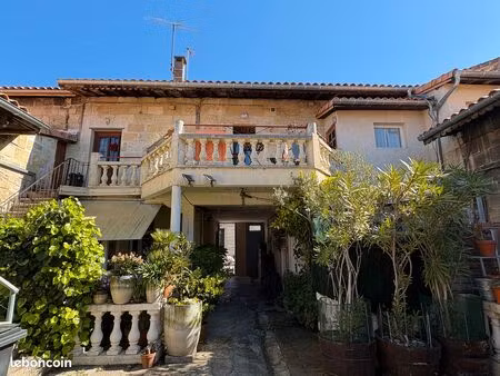 à vendre : t2 traversant lumineux de 42 m² – bordeaux bastide