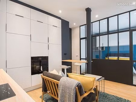 studio refait à neuf meublé et tout equipé