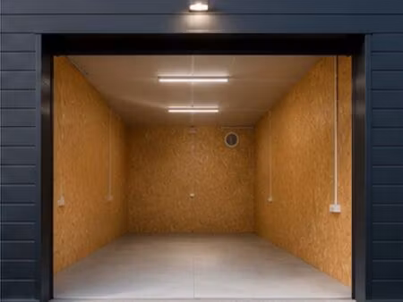box de stockage / local sécurisé de 50 m² à louer – saint-berthevin (laval)