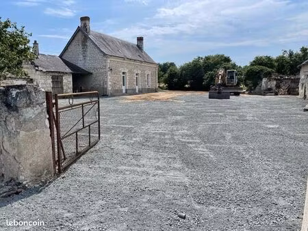 vend fermette avec maison habitation et dépendance