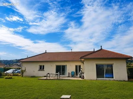 maison familiale de 114 m² avec terrain de 1 100 m² – saint-hilaire-de-la-côte
