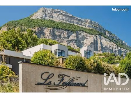 appartement 4 pièces 91 m²