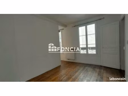 2 pièces avec potentiel  dans un bel immeuble ancien