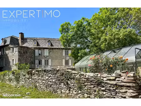 propriété 10 pièces 338 m²