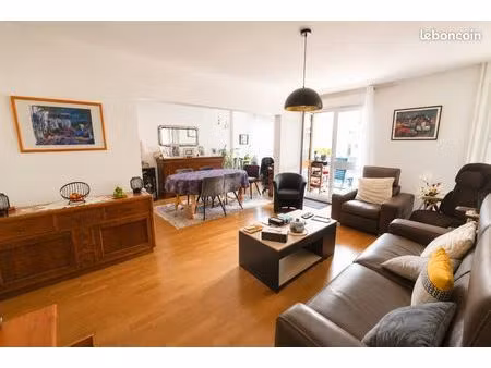 appartement 3 pièces 80 m²