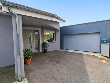 ​duplex 130m² esprit maison - 3 chambres + mezzanine - garage 40m² - dpe c