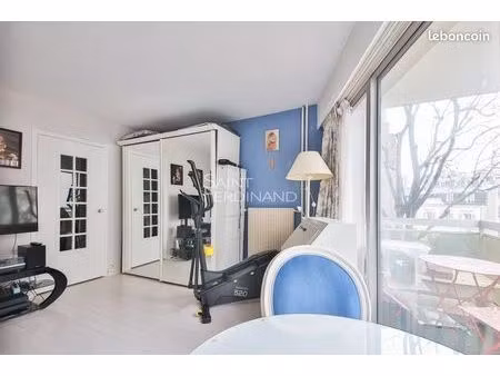studio 1 pièce 27 m²