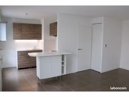 appartement lumineux 47m2 + garage