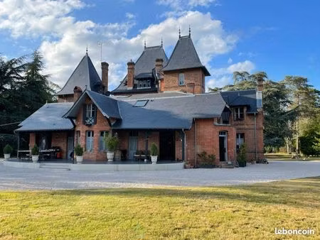 château 15 pièces 500 m²