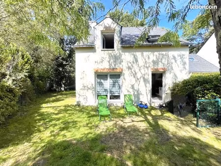 maison à louer sur vannes (3 chambres) - quartier recherché et très calme - libre au 15/10