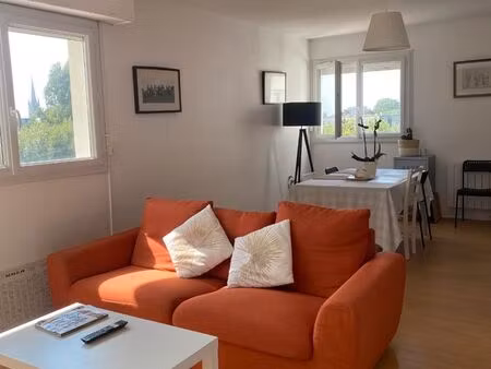 appartement calme - balcon- centre ville