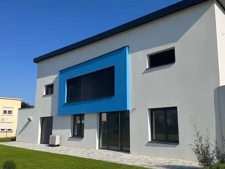 local commercial 61 m² faulquemont