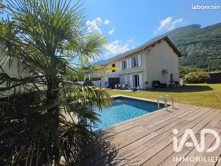 maison 5 pièces 101 m²