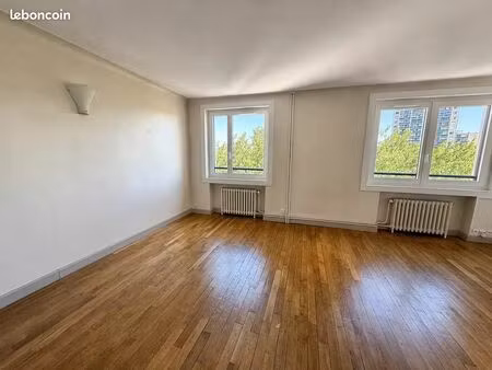appartement 3 pièces 53 m²