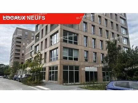 bureaux 267 m²