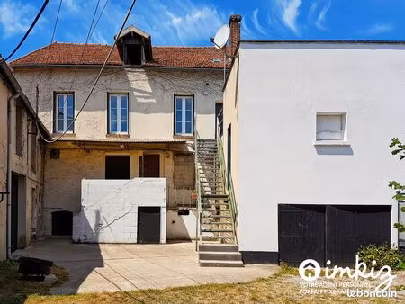 local commercial + ancien corps de ferme