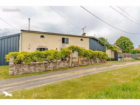 longère 4 pièces 111 m²