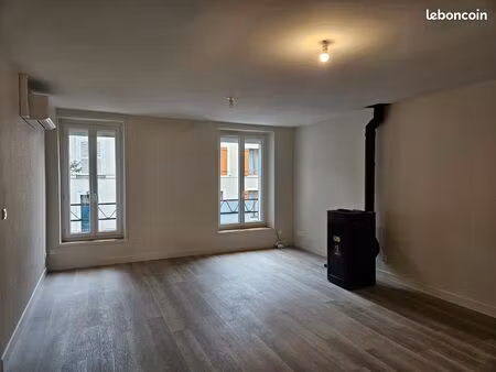 maison de 122m2 avec jardin  rue du faubourg saint jean  1300