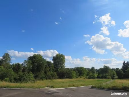 terrain de 1684 m² à chaudeney-sur-moselle