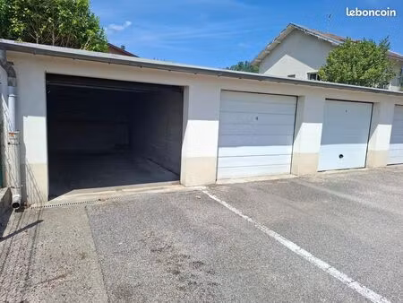 garage à louer