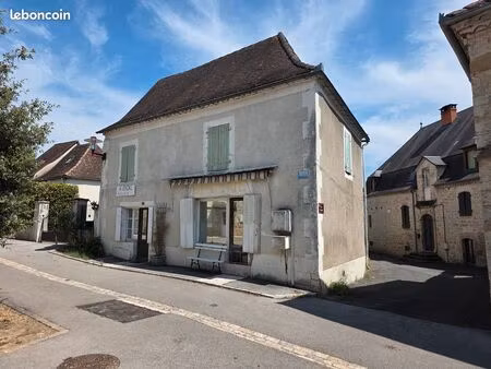maison de bourg 112 m² avec bâtiment attenant de 63 m²  garage et combles aménageables – b