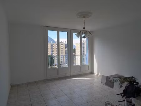 t4 avec vue dégagée