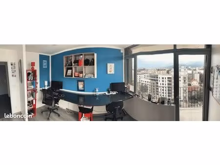 meublé avec vue imprenable (toute charge comprise)