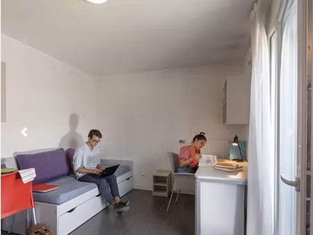 studio 1 pièce 19 m²