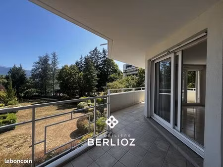 appartement 3 pièces 82 m²