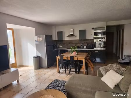 f3 de 70 m2 avec terrasse