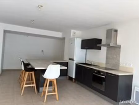 location t2 54 m2 - vaulnaveys le haut