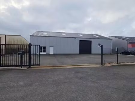 local commercial à louer