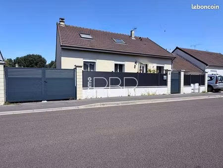 maison 7 pièces 123 m²