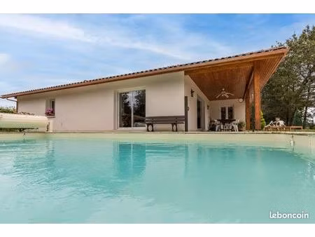 maison 5 pièces 141 m²