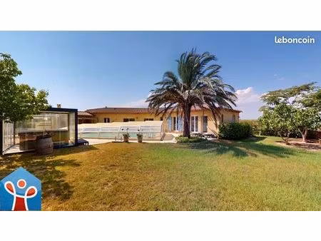 villa 5 pièces 136 m²