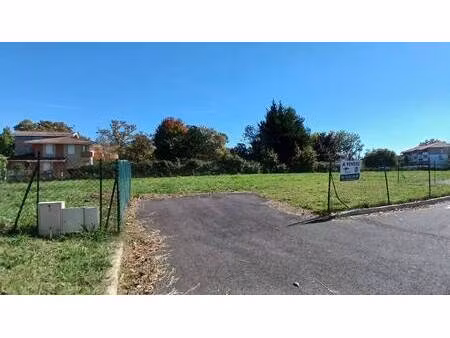 terrain constructible viabilisé à vendre